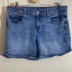 GAP Denim 3” Jean Shorts - Size 30 Regular